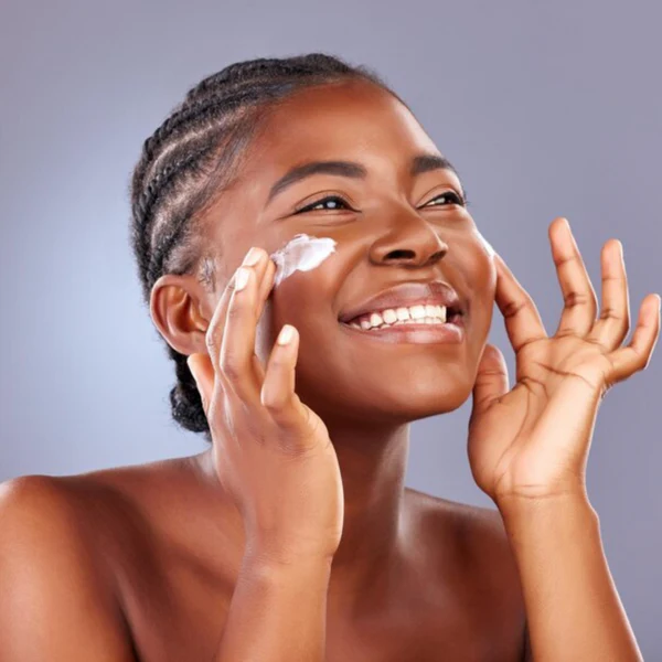 SÉRUM OU CRÉME VISAGE , QUELLES DIFFÉRENCES ?